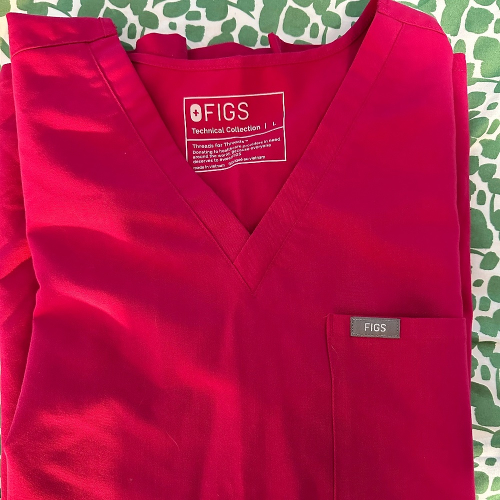 FIGS Women's V-Neck Scrub Top in Bright Pink